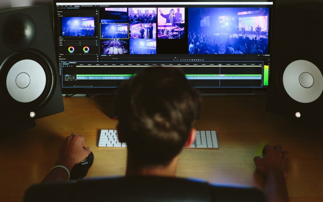 How speakers for producers are differ from speakers for consumer, HiFi, and DJ