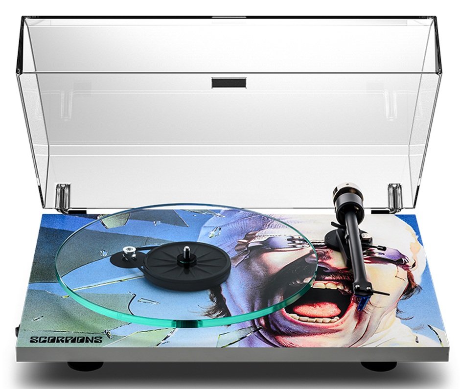 Pro-Ject Scorpions Turntable Limited Edition - Image 3