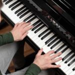 Perbedaan Antara Upright Dengan Grand Piano